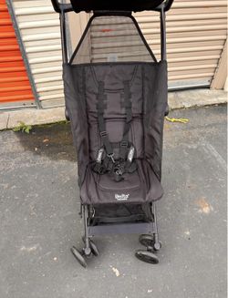 Delta Children The Clutch Lightweight Stroller, Black