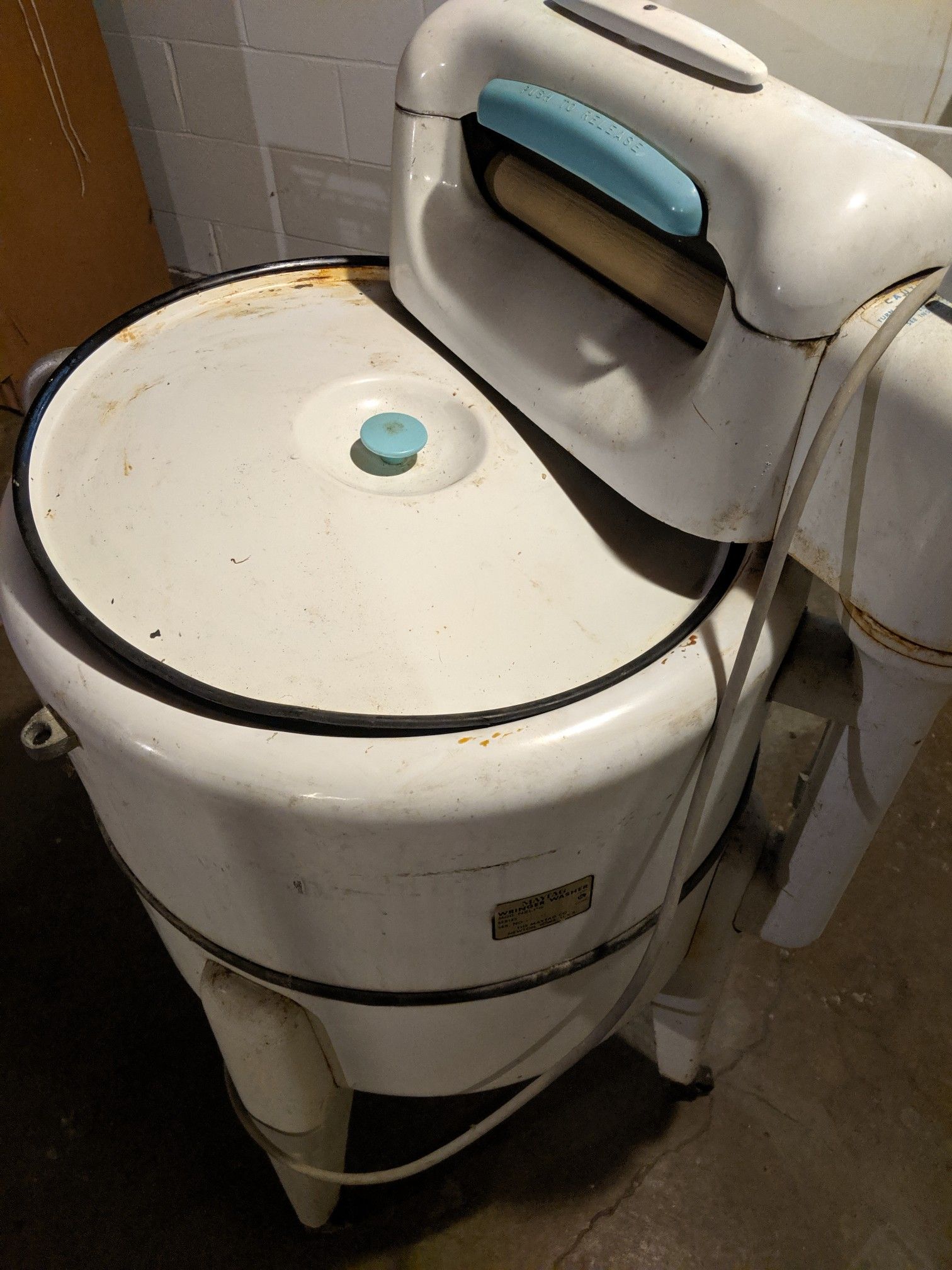 Vintage Maytag Wringer washer for Sale in Monaca, PA OfferUp