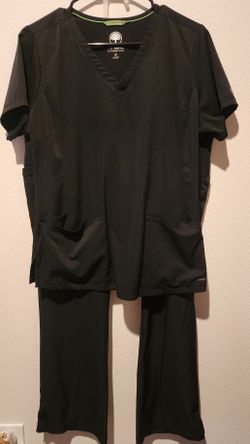 Woman's Scrubs Set Size Medium/large