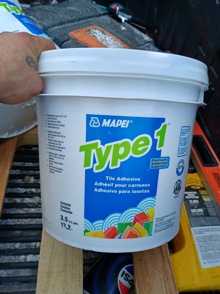 (3) 3.5 Gallon Bucket Of Pre Mixed Tile Mastic