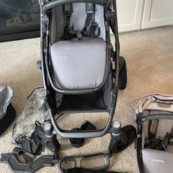 UPPAbaby Double Stroller And Bassinet 