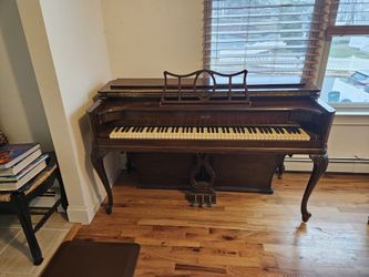 Musette Piano FREE !!!!!!!Come Pick up 