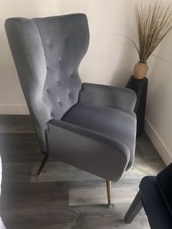 ACCENT CHAIR GREY VELVET