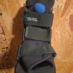 United Ortho Boot Small Black
