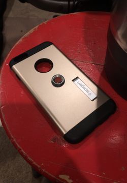iPhone 6s Plus Spigen case with stand