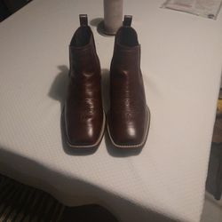 Ariat Boots Brand-new Men's Size 11 Price Very Firm Non Negotiable 100.00.         Paid 165.00