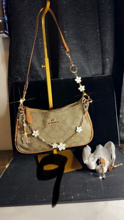 Brand new purse