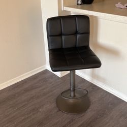 Barstool 