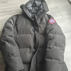 Canada Goose Jacket