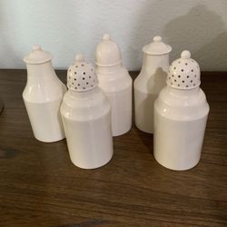 Salt Shaker