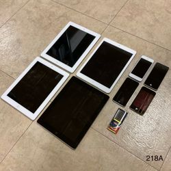 Apple Products For Parts iPads & iPods Read Description
