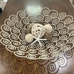 Center Hamper Basket