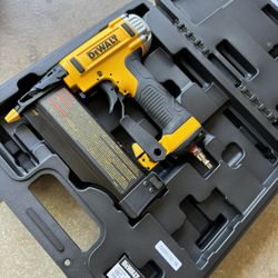 Dewalt 23-Gauge 2 in. Pin Nailer 