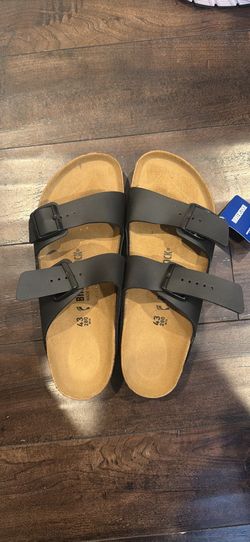 Black Arizona Birkenstocks (Size 10)