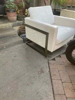 Nice low profile chair
