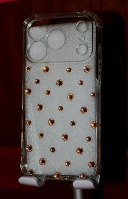 Minimalistic Hold Rhinestone Case