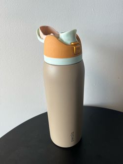 Owala FreeSip Insulated Stainless Steel Water Bottle