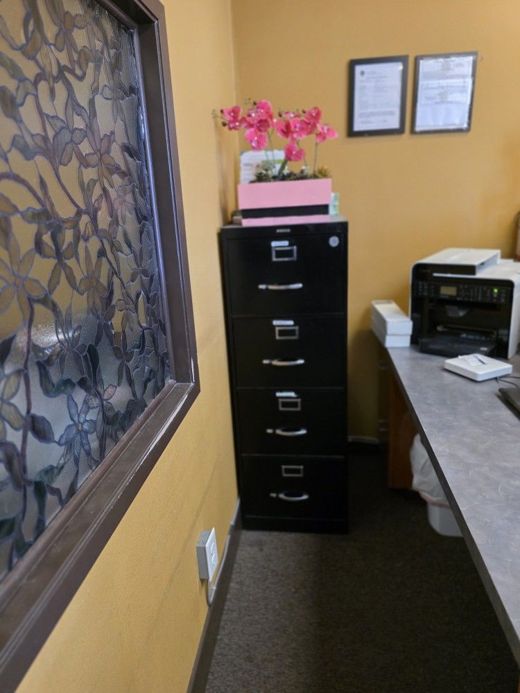 File Cabinet. 4 Drawer. Black Color. Good Condition.