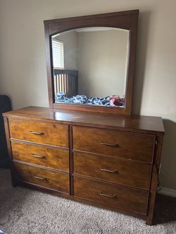 3-Piece Solid Wood Bedroom Set (Queen Bed, Dresser w/ Mirror, Nightstand)