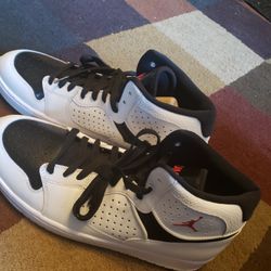 Size 12 New Authentic Nike Mens Air Jordan Access Shoes AR3762-101