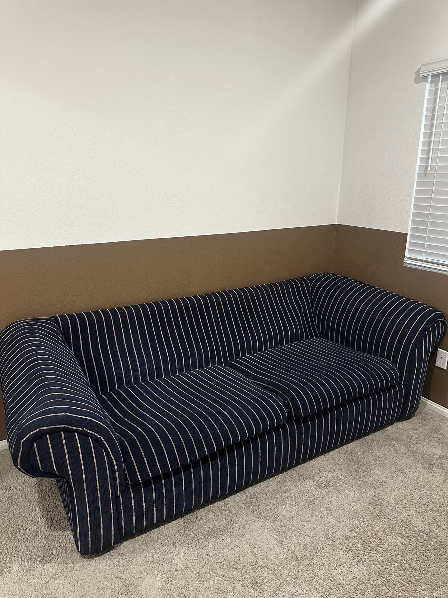 Striped Sleeper Couch (w/ Pull-out Bed)