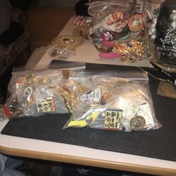 Two Bags Of Vintage And Modern All Kinds Of Push Pins $25 Each Bag Lots Of Good Pins Inside
