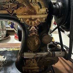 Electrical Vintage Singer Sewing Machine, Sphinx/egyptian Design .
