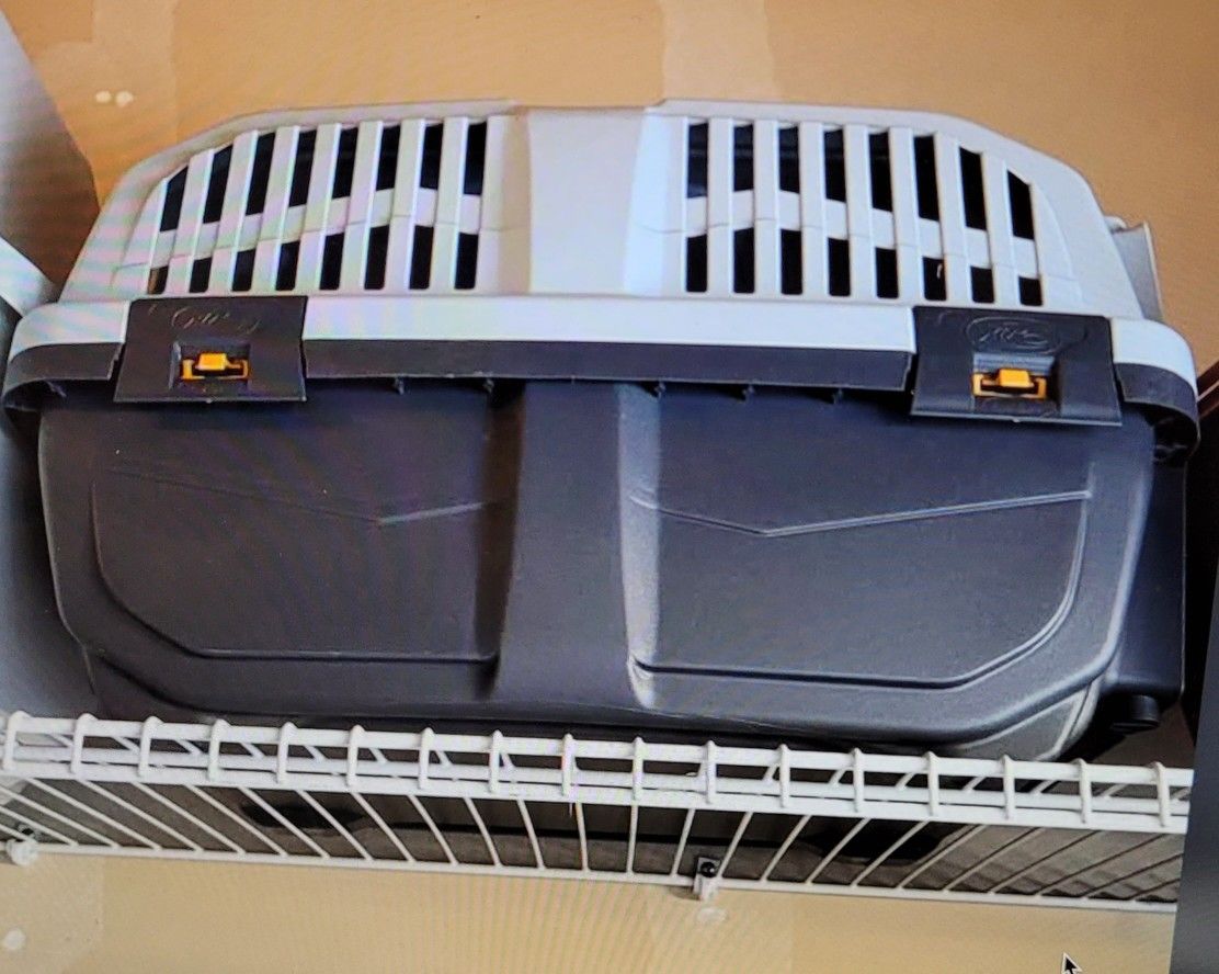 Cat / Small Dog Travel Carrier