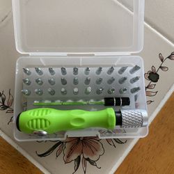 Multifunction Screwdriver Set
