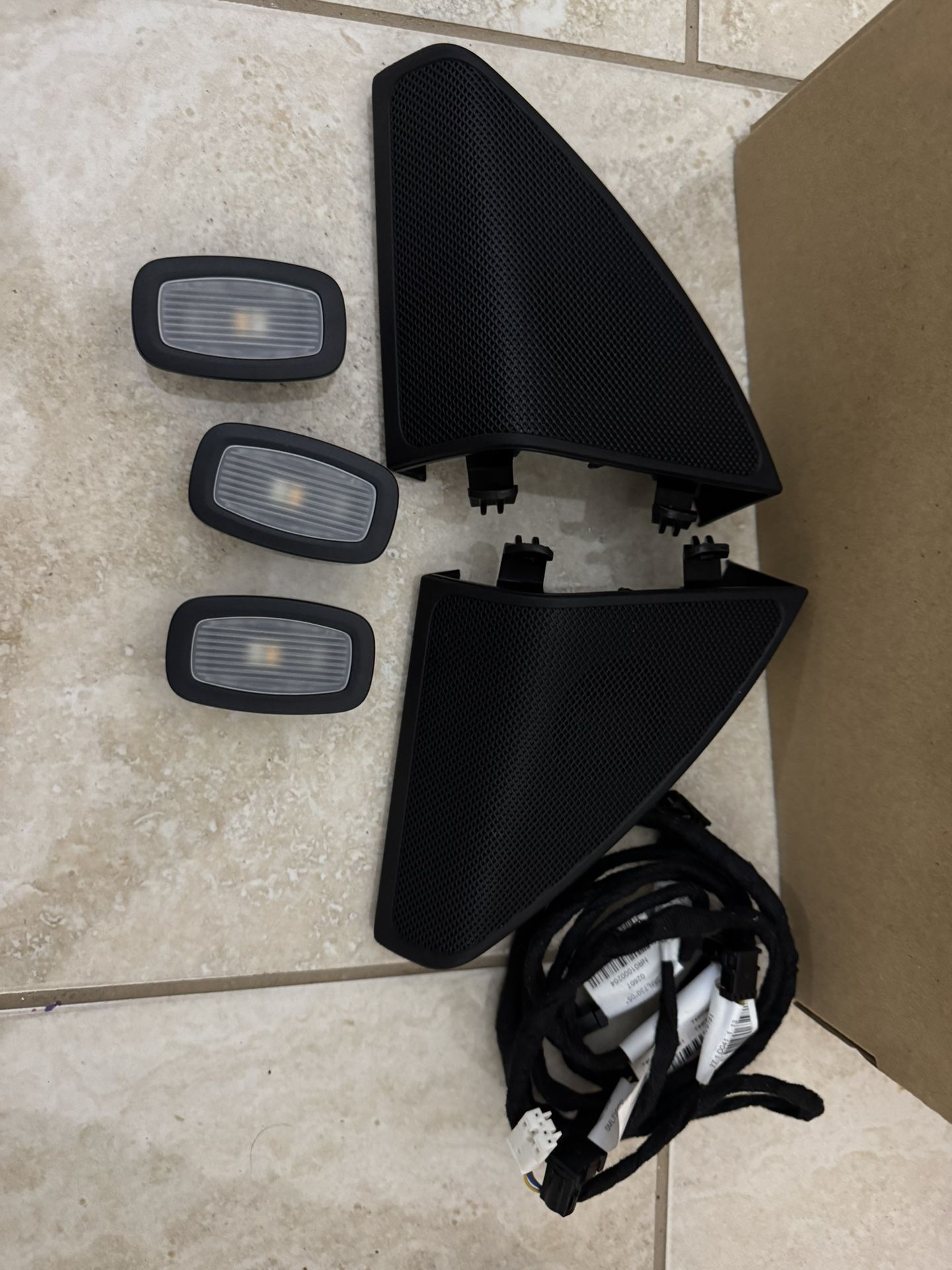Mercedes-Benz OEM Tweeter & Ambient Light