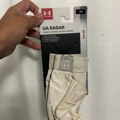 New Girls Softball Batting Gloves Small