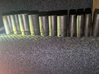 Kd. Performence and Pittsburgh Deep Impact Socket Set Mixed Sizes