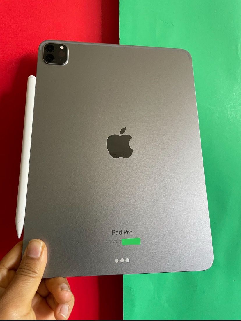 128GB Apple IPad Pro 11” 4th Generation (2022 Model / M2 chip ) with Keyboard, pen & Accessories (256gb /512GB) 