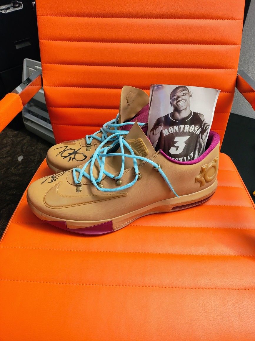 Kd Autograph Shoes