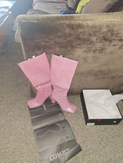 COMJUY Pink Glitter Knee-High Heeled Boots