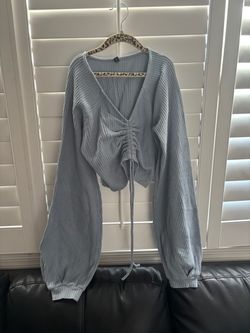 Long sleeve crop top