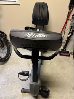 Life Fitness Recumbent Bike