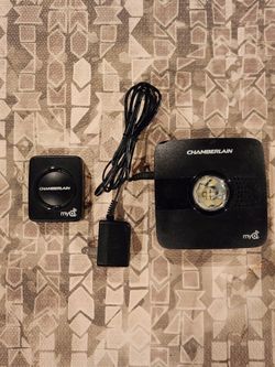 Chamberlain MyQ Smart Garage Hub - Black