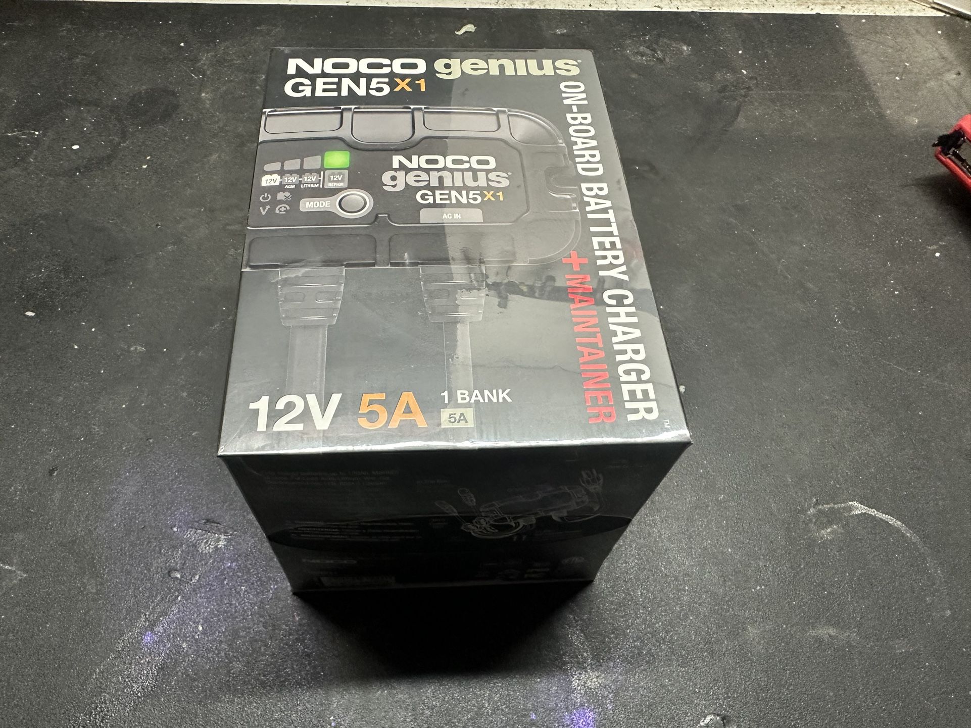 BRAND NEW SEALED NOCO Genius GEN5X1 5A Waterproof Battery Charger / Maintainer