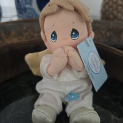 Angel pray still with tag