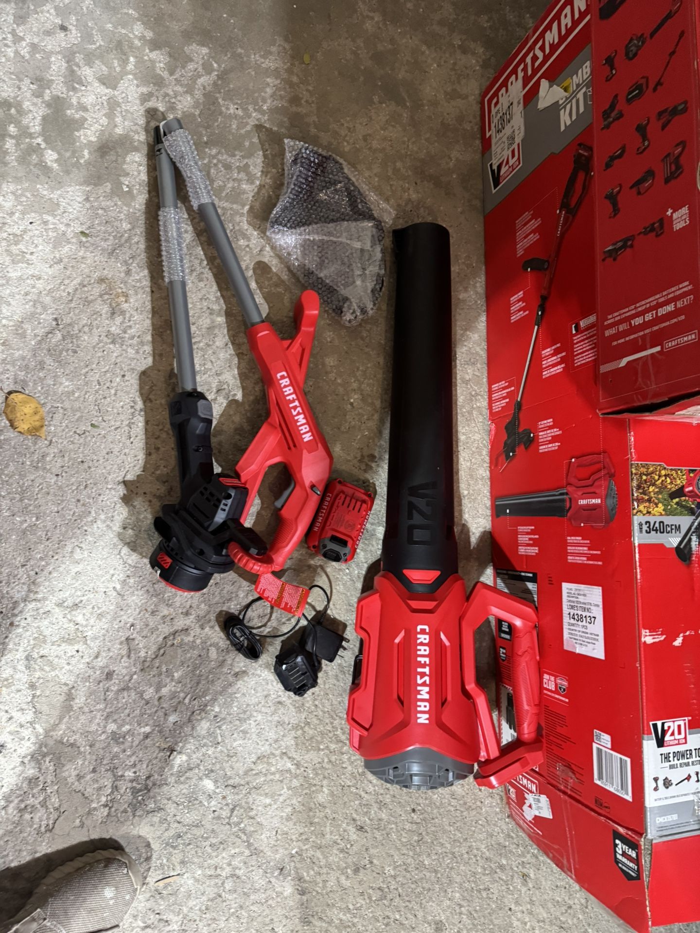 Craftsman 20v combo with String Trimmer and 340 cfm Leaf Blower, 2AH battery and charger NEW