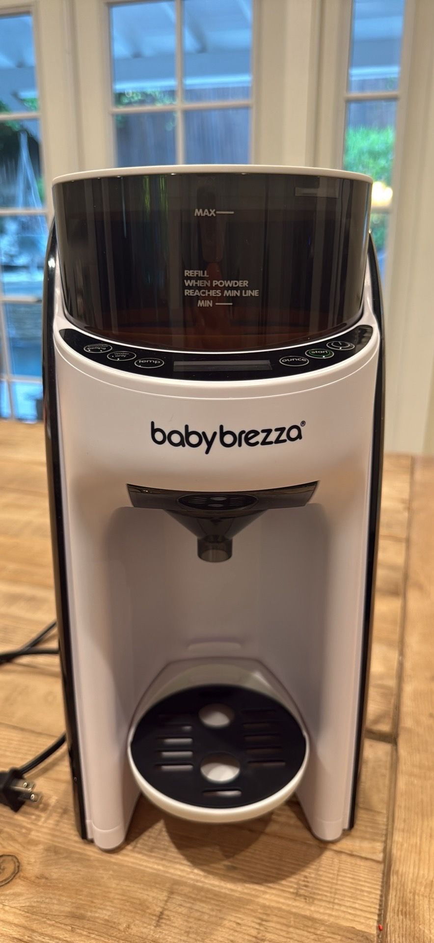 Baby Brezza Formula Pro Advanced formula maker