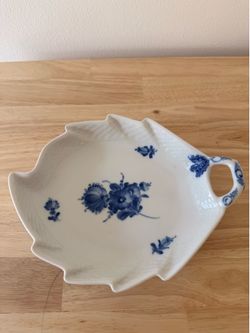 Royal Copenhagen Hand Painted Blue Floral Leaf Serving Dish #8002 Denmark