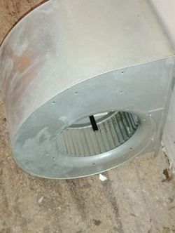 Fan For Gas Or Electric Furnace $20  For A Blower Motor That Goes For 2-3 Hundred Used It's Basically New To