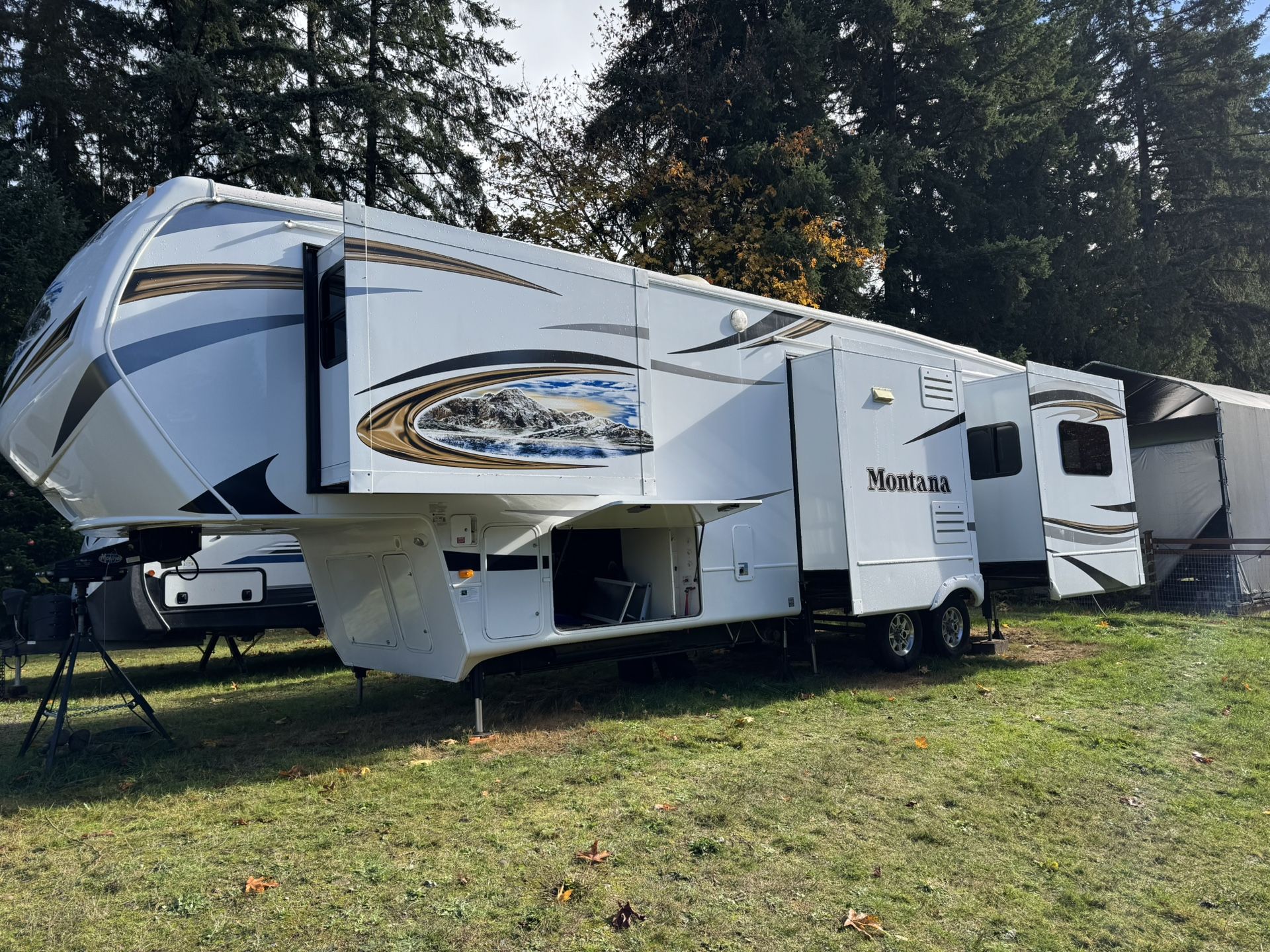 2014 Keystone Montana 362RE