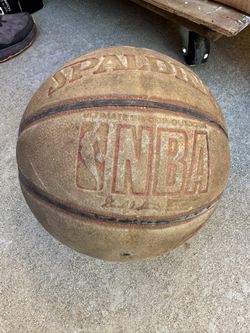 Vintage NBA Spalding Ultimate Indoor Outdoor Basketball 