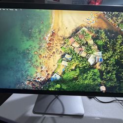 Dell P2715Q 27” 4K UltraSharp Monitor – Excellent Condition