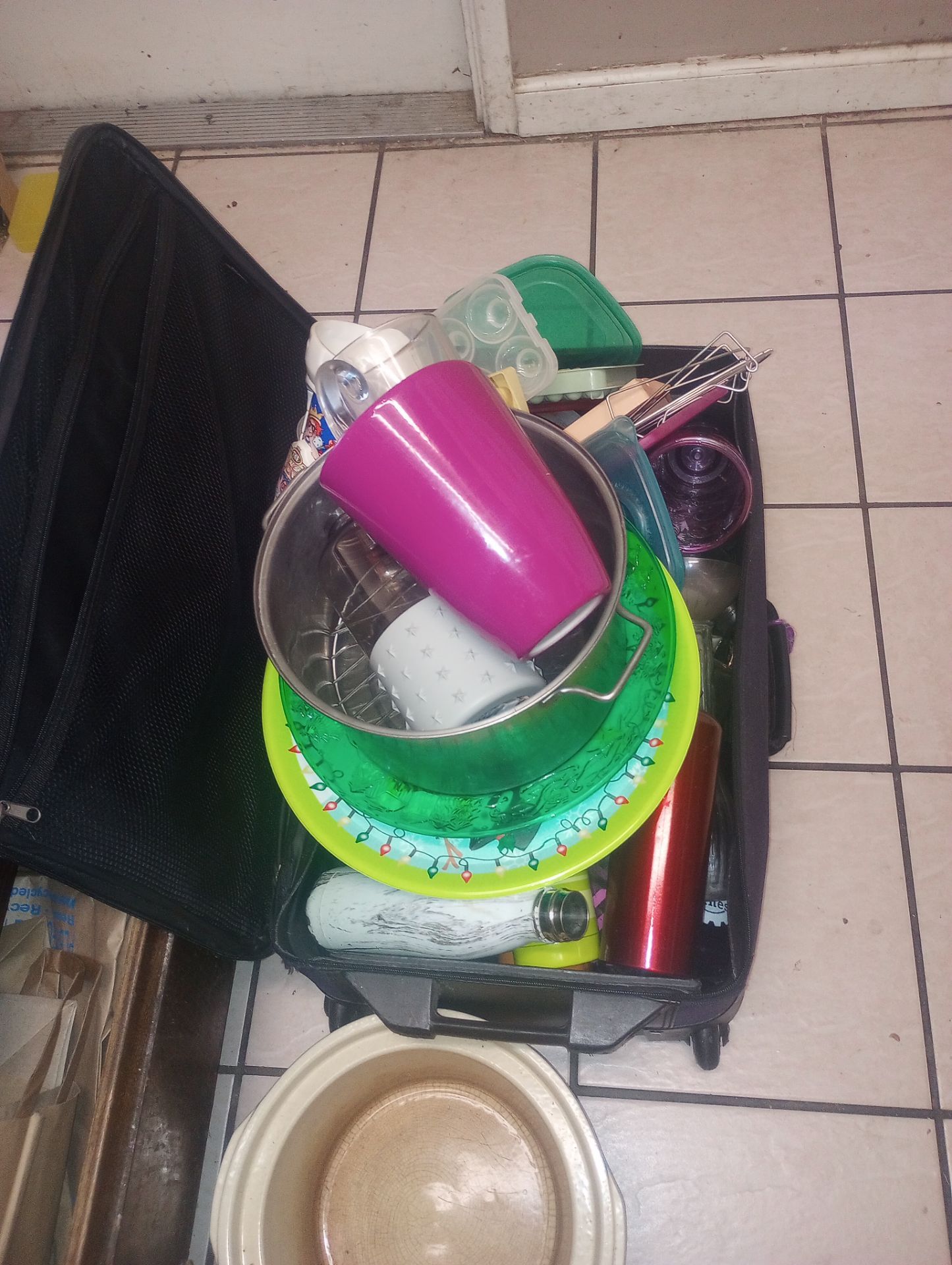 Free! Pots and pans, cups, miscellaneous kitchen items