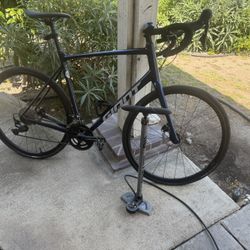 Giant Contend AR Road Bike