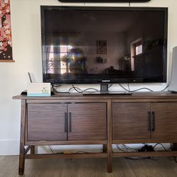 MOVING SOON, MUST GO: Entertainment Console